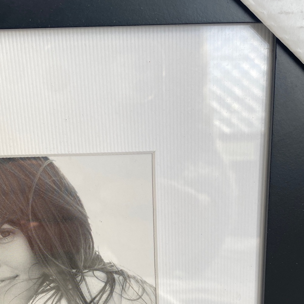 Malden Black and White 5 x 7 W/Matt  8 x 10 Vertical or horizontal Photo Frame - Picture 3 of 5